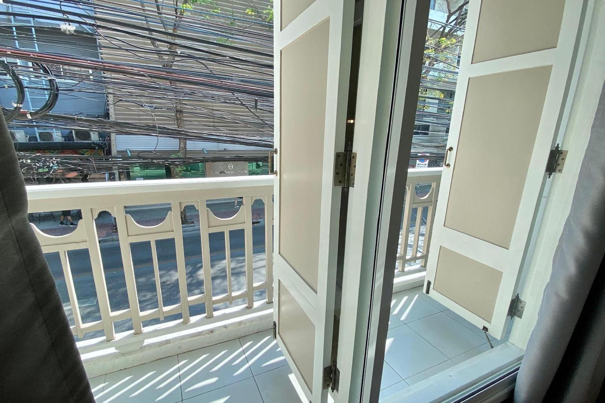 Forgotten Hostel Silom Bangkok Exterior foto